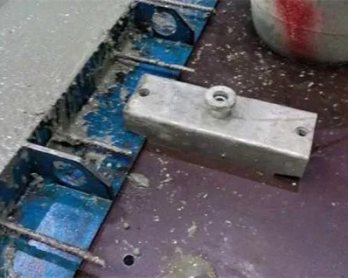 Photo d'aimants de coffrage pour l'industrie du béton préfabriqué